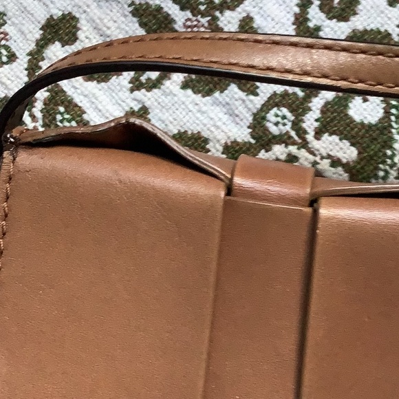 Michael Kors Vivian Clutch| Peanut - Picture 15 of 16